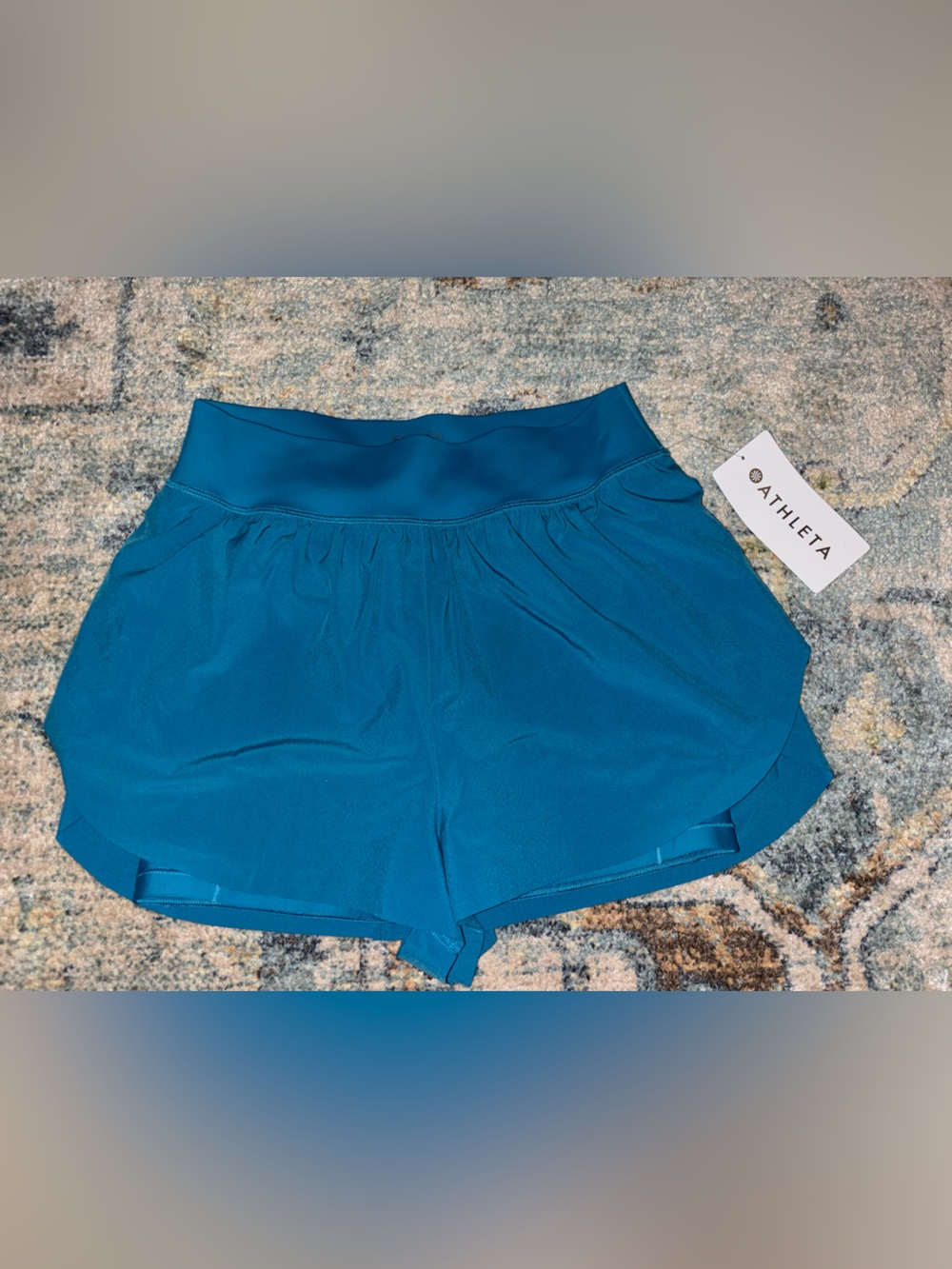 Athleta Teal crossover run shorts NWT